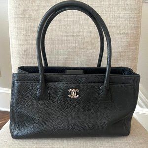 Chanel Calfskin Small Cerf Executive Tote Bag Bla… - image 1